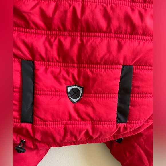 Silver Paw Snow Suit or Coat , with Zip off Legs. Adjustable for Warmth. - Picture 5 of 13